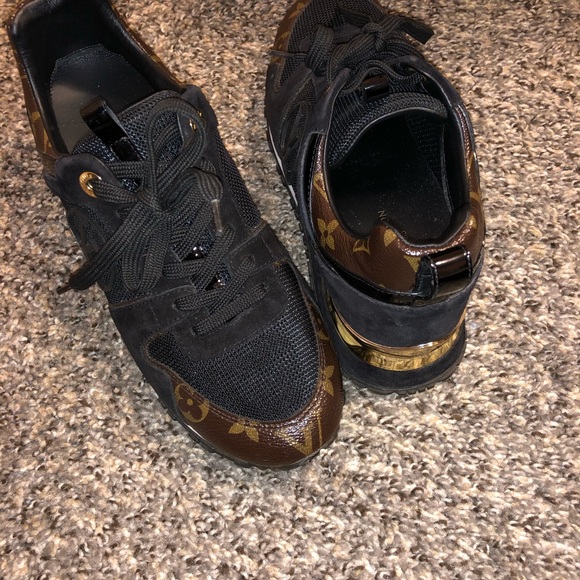 Louis Vuitton shoes - Picture 3 of 4